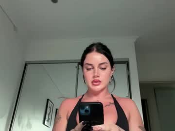 brunettebaddie9