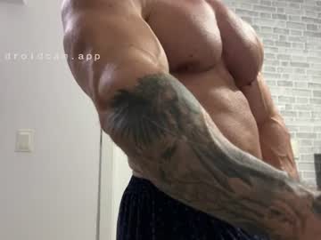 couplemuscle40
