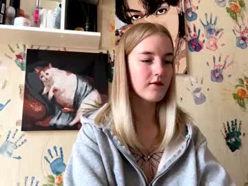 shy kiss melt b