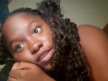 zuri cb